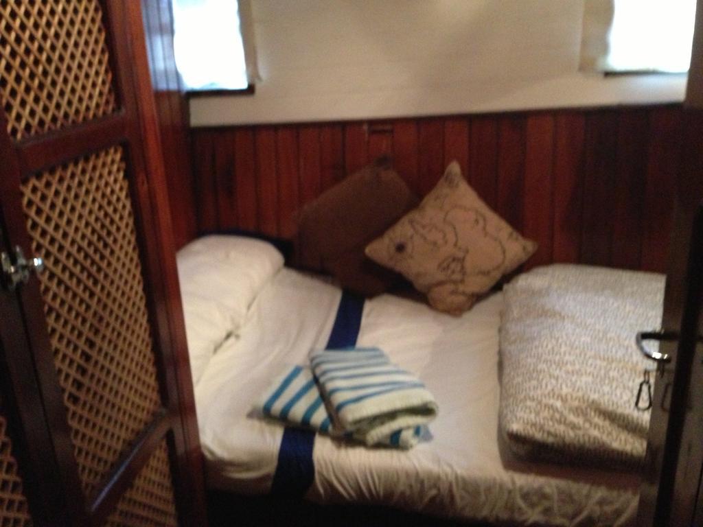 Botel El Pirata Boat Naples
